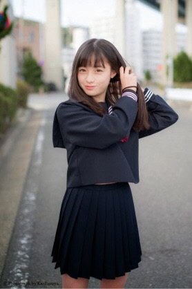 夏の制服姿の芸能人画像を貼っていこう!!