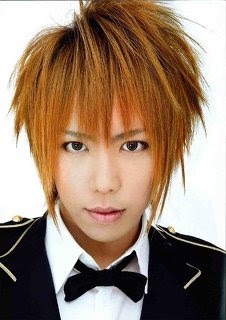 似ている芸能人が男性の人いますか?