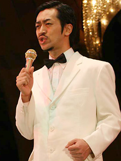 コテハンを有名人にして、ブレないコメントをするトピ