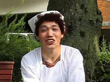 コテハンを有名人にして、ブレないコメントをするトピ