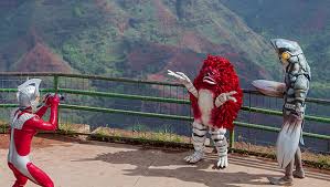 コテハンを有名人にして、ブレないコメントをするトピ