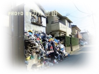 不安が現実に…“ゴミ屋敷”火災に怒りの声