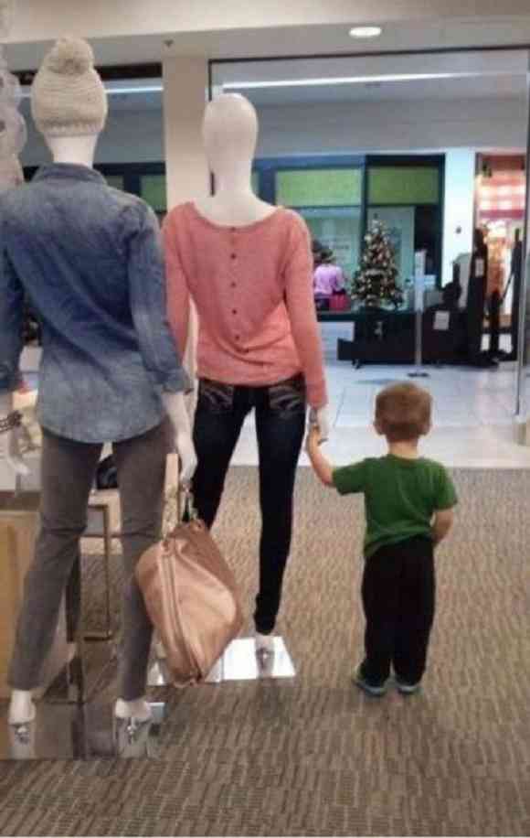 子供の微笑ましい画像