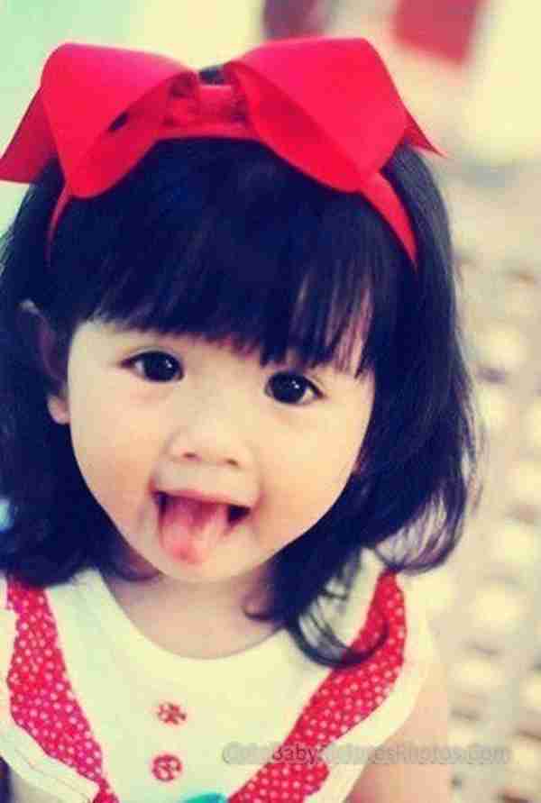 子供の微笑ましい画像