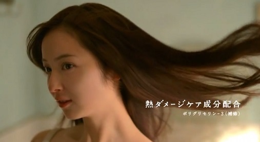 能年玲奈、ラジオ番組卒業を発表「自由になれる所でした」