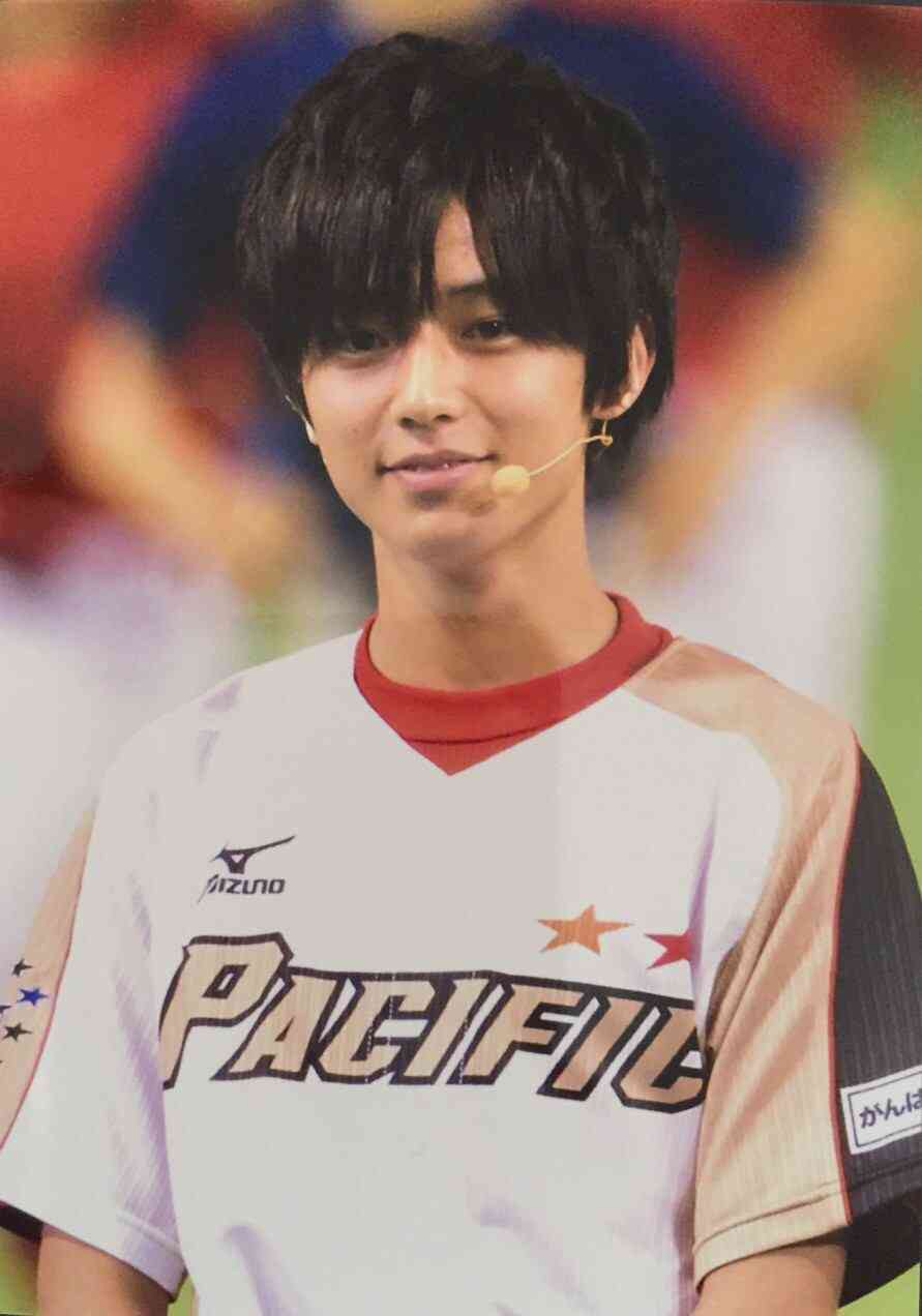このアイドル、カッコイイ？カッコよくない？