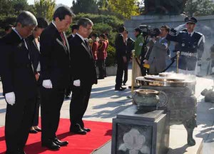 安倍晋三首相、戦後70年談話…おわびの気持ち「今後も揺るぎない」