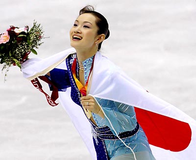 超人・荒川静香がスゴすぎる！出産直後にフィギュア再開、育児、連盟副会長を完璧にこなす