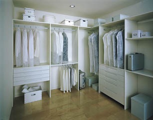 服の収納どうしてますか？