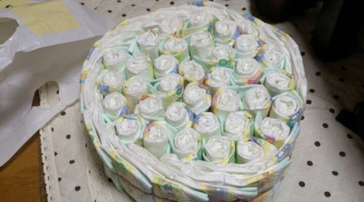 流行りのおむつケーキ