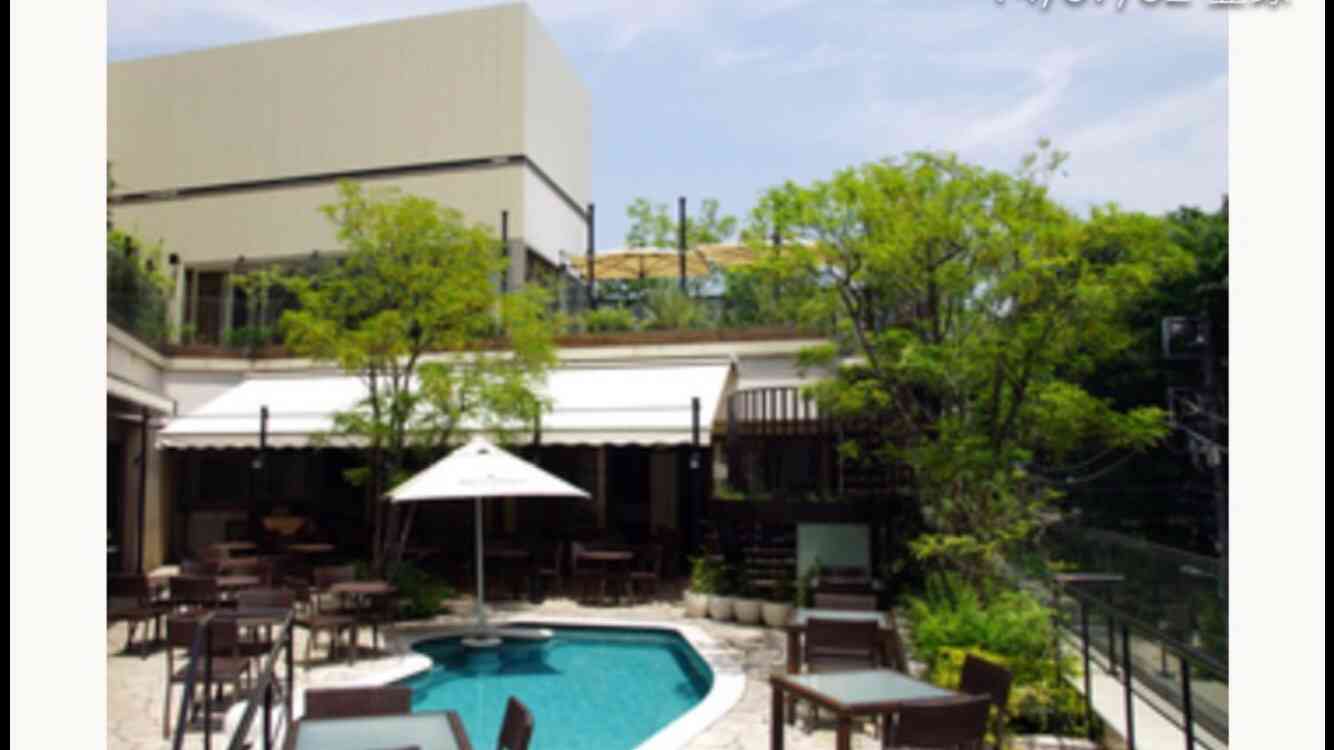 プール付きの家を建てた人いますか？