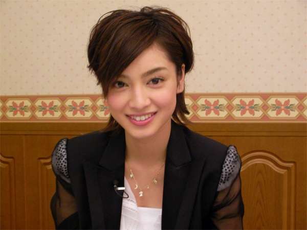 “ロック界のドン”内田裕也を怒らせ、坂上忍を閉口させる「空気の読めない女」平愛梨は大丈夫か