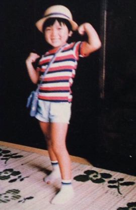 芸能人の昔の写真を見て、誰かわかったら＋を押すトピ