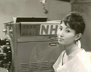 芸能人の昔の写真を見て、誰かわかったら＋を押すトピ