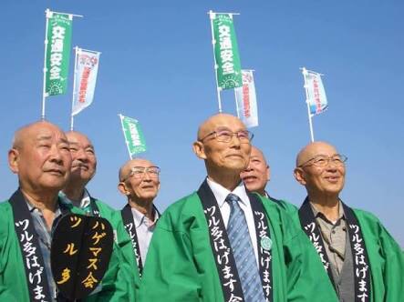 落ち込んでいる人を全力で励ますトピ