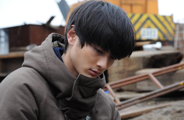アジア系のかっこいい男性で癒されるトピ