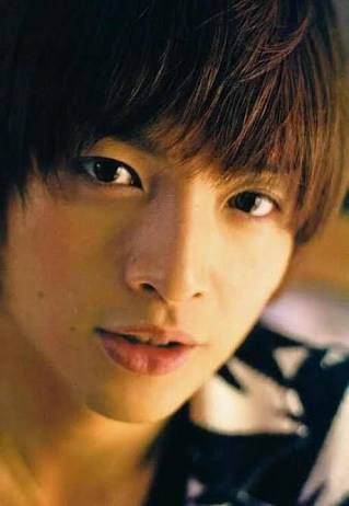 アジア系のかっこいい男性で癒されるトピ