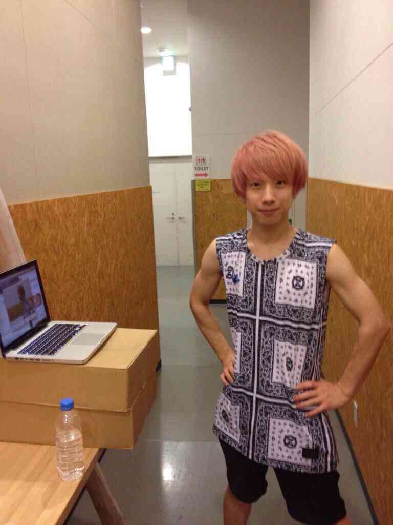 アジア系のかっこいい男性で癒されるトピ