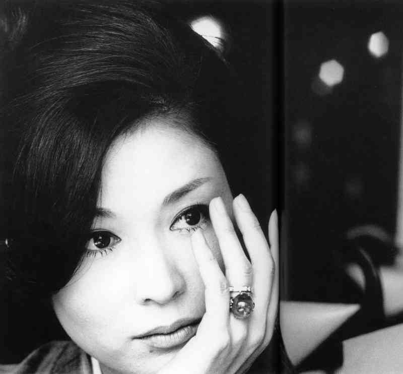現在40歳以上の女優さんの、一番綺麗だった頃の写真