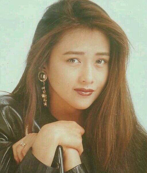 現在40歳以上の女優さんの、一番綺麗だった頃の写真