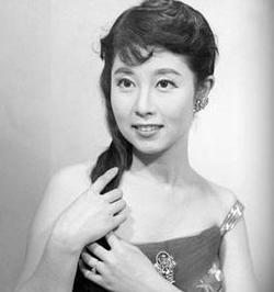 現在40歳以上の女優さんの、一番綺麗だった頃の写真