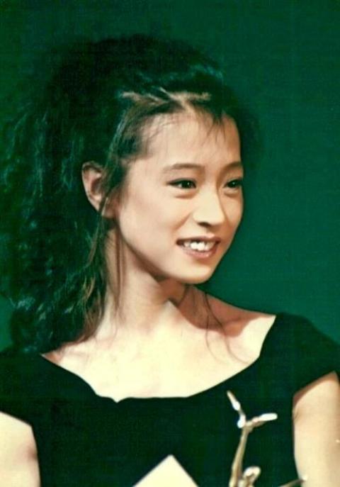 現在40歳以上の女優さんの、一番綺麗だった頃の写真