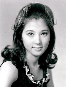 現在40歳以上の女優さんの、一番綺麗だった頃の写真