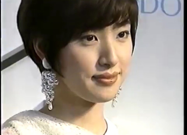 現在40歳以上の女優さんの、一番綺麗だった頃の写真