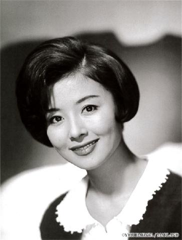 現在40歳以上の女優さんの、一番綺麗だった頃の写真