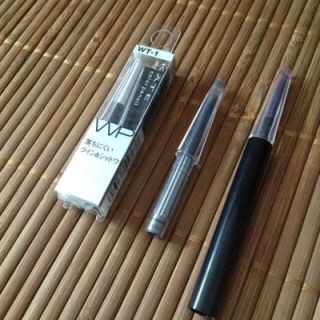 カラーアイライナー使ってる人