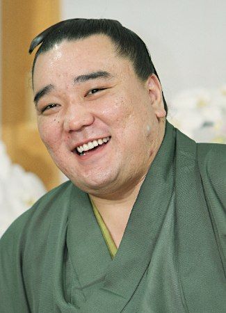 とにかく明るい豊ノ島！「安村ネタ」にネットで大絶賛！しかも履いてない