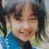 板野友美、美バスト強調 ベッド上のSEXYな姿にファン興奮