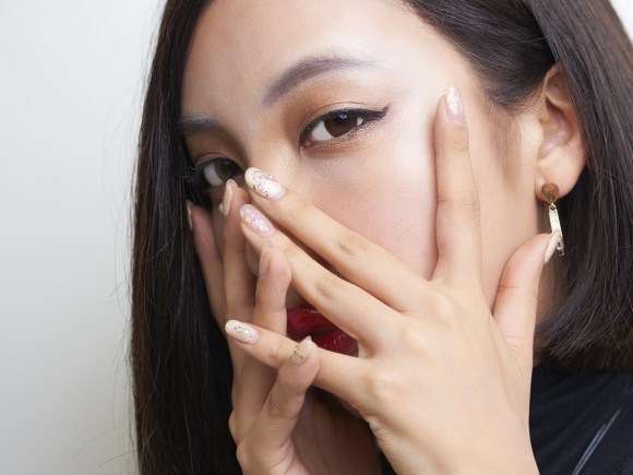ざわちんが7日間連続で有名人に大変身！白石麻衣、有村架純、水原希子など
