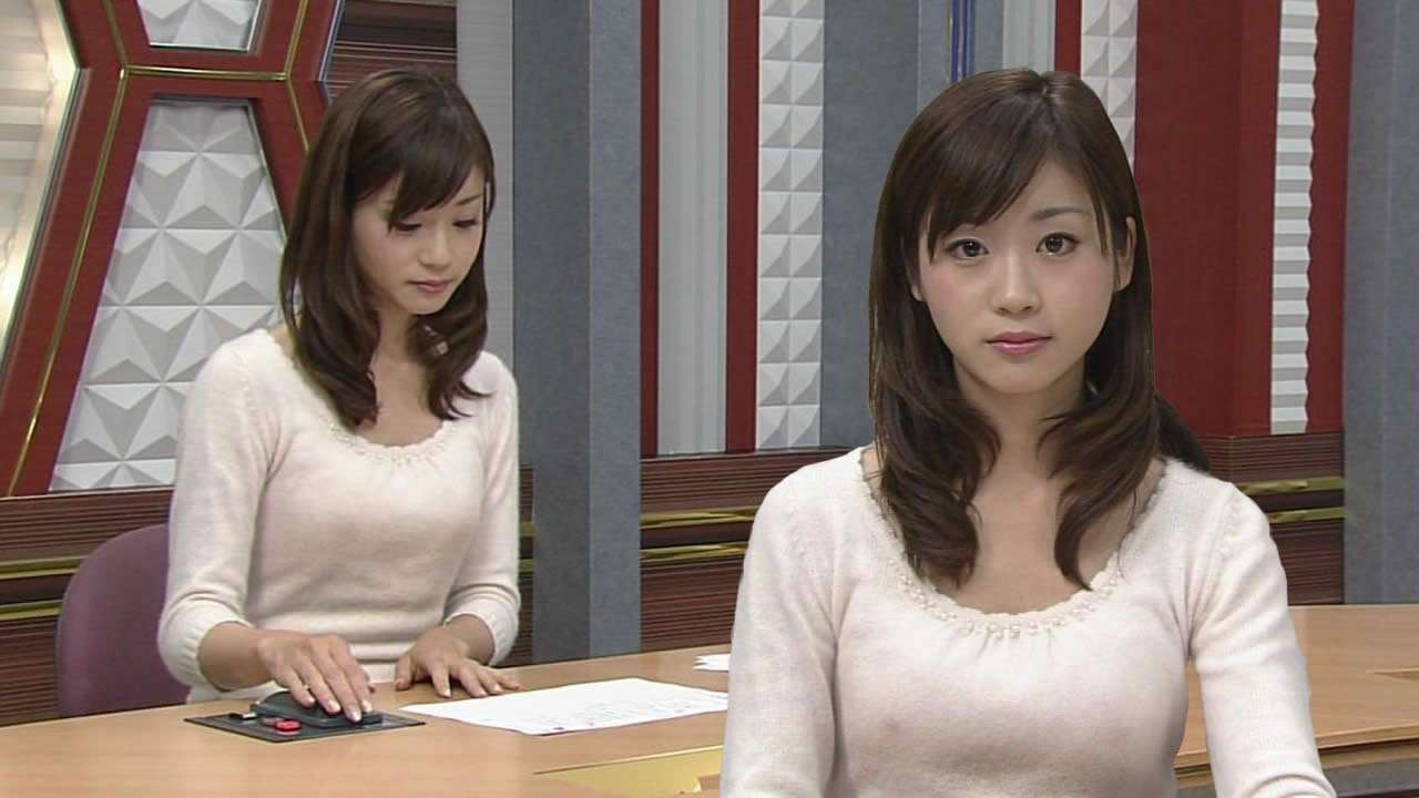 人気女子アナ、前代未聞の不倫ベット写真流出に「身元の特定間近」の声