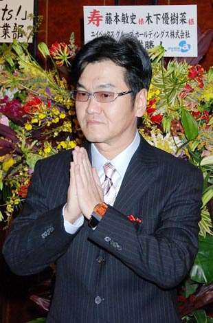 サングラスのイメージが強い有名人は誰ですか？