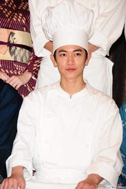 この俳優のこの衣装姿が好きw