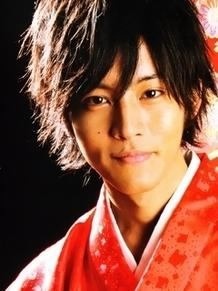 この俳優のこの衣装姿が好きw