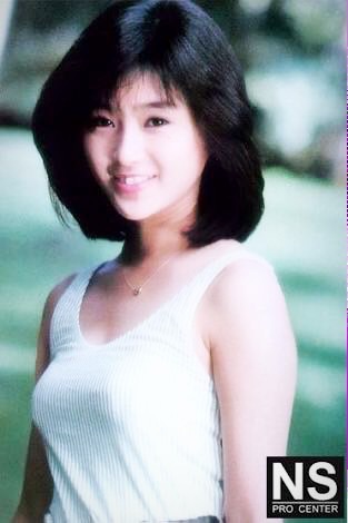 酒井法子 ディナーショーも完売…アイドル復活へ44歳の野望