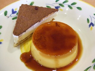 サイゼリヤで必ず頼むものは何ですか？