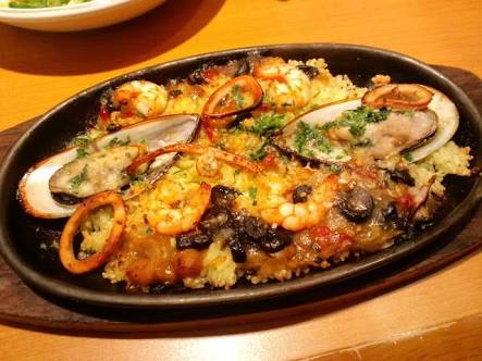 サイゼリヤで必ず頼むものは何ですか？