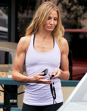 ピラティスやってる人！