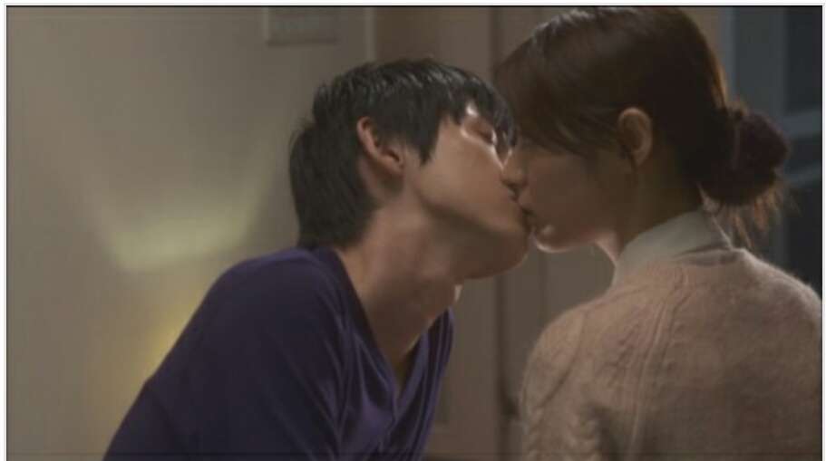 《画像》意外な人同士のキスシーン