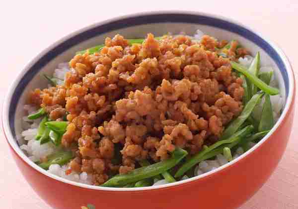 子どものために作るご飯で、ヘビロテなのは?
