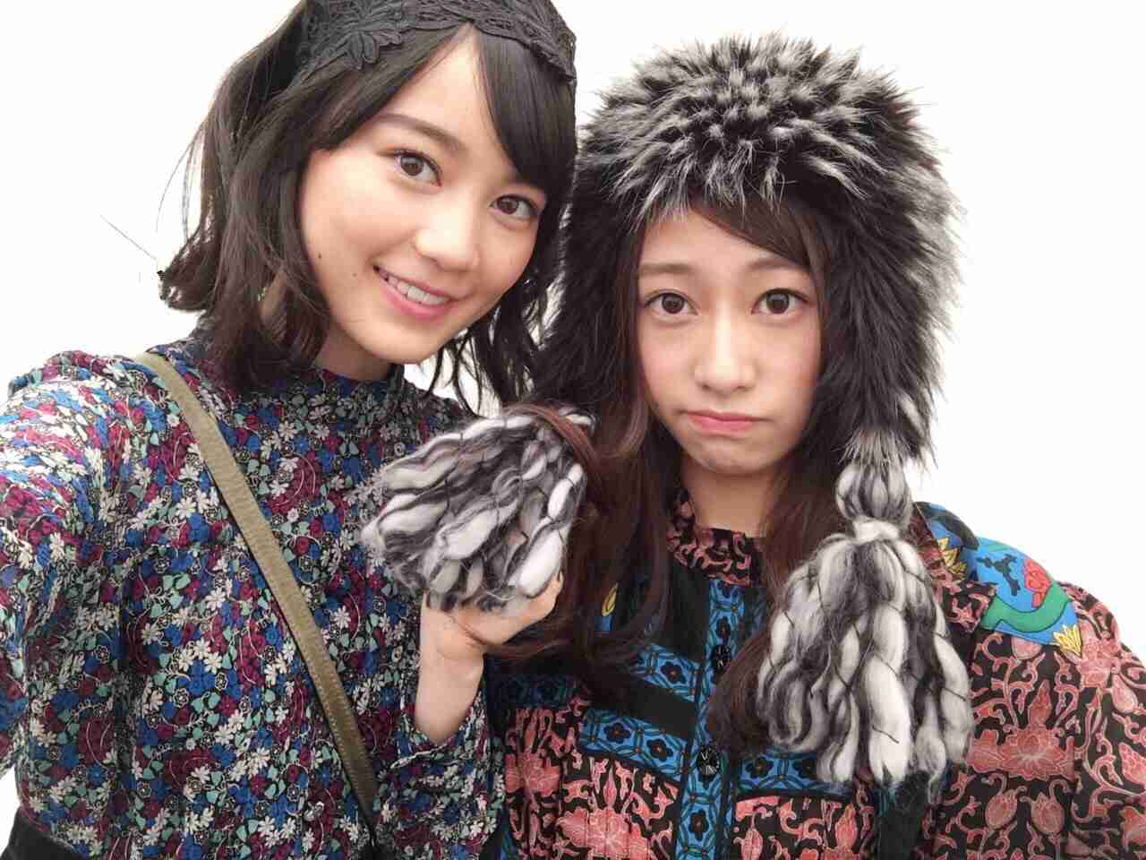 乃木坂46白石麻衣、幼少期の姿に「既に可愛い」「美人のルーツ」の声