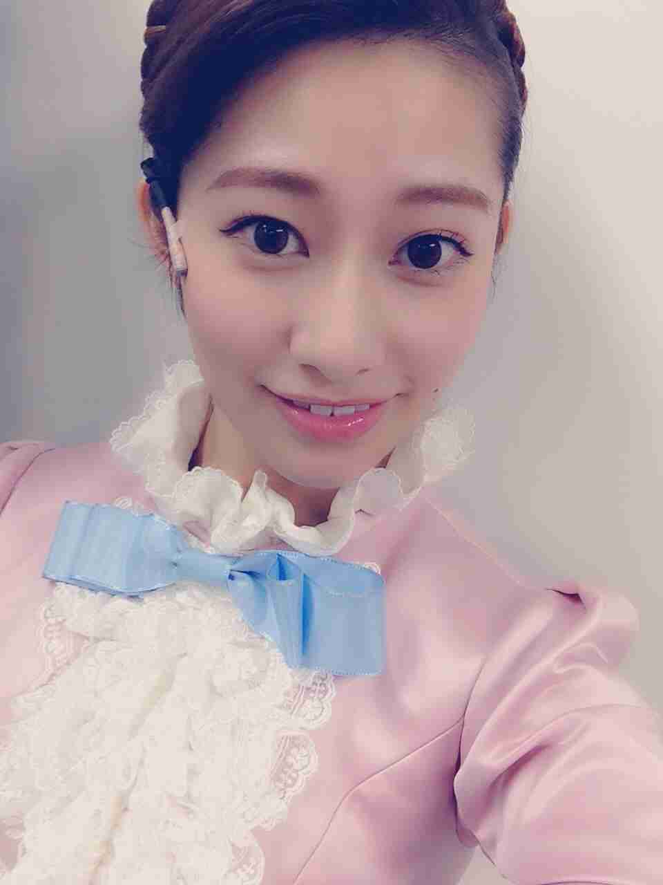 乃木坂46白石麻衣、幼少期の姿に「既に可愛い」「美人のルーツ」の声