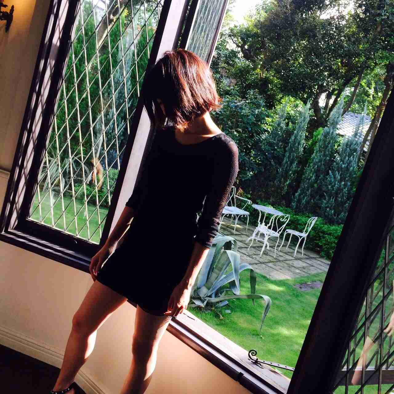 乃木坂46白石麻衣、幼少期の姿に「既に可愛い」「美人のルーツ」の声