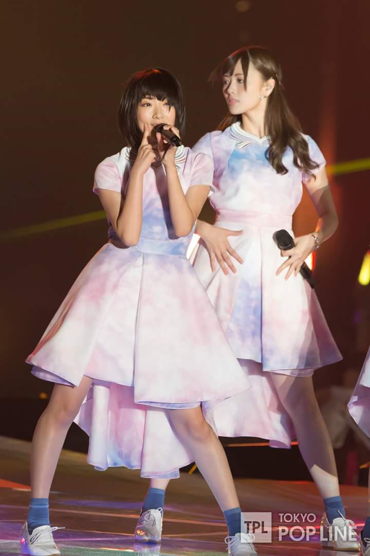 乃木坂46白石麻衣、幼少期の姿に「既に可愛い」「美人のルーツ」の声