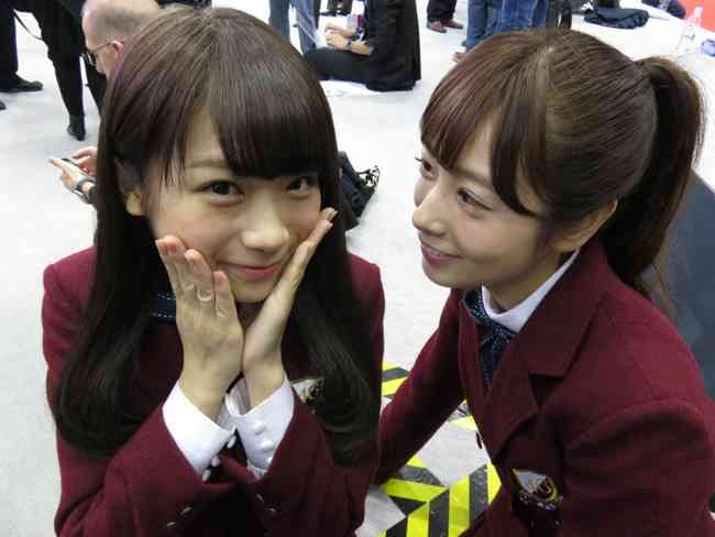 乃木坂46白石麻衣、幼少期の姿に「既に可愛い」「美人のルーツ」の声