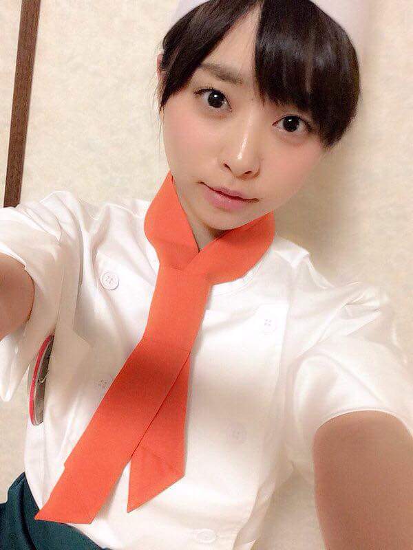 乃木坂46白石麻衣、幼少期の姿に「既に可愛い」「美人のルーツ」の声