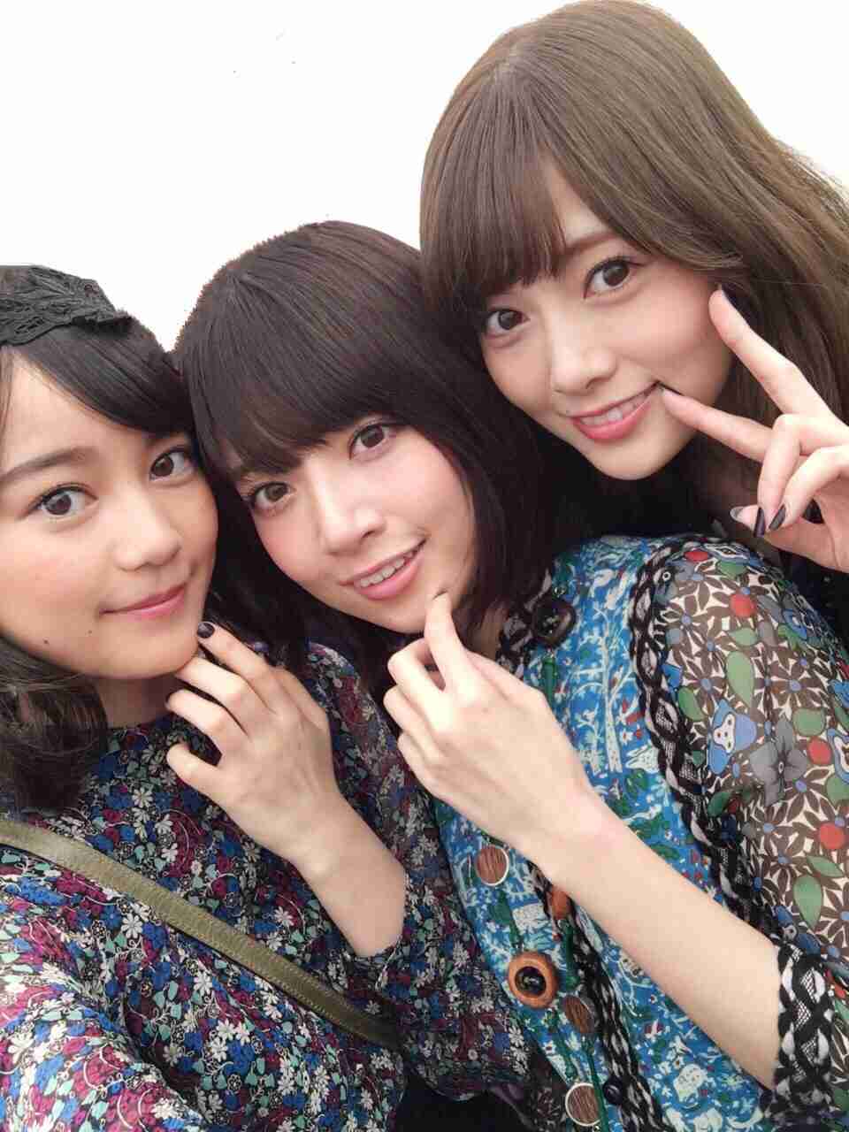 乃木坂46白石麻衣、幼少期の姿に「既に可愛い」「美人のルーツ」の声